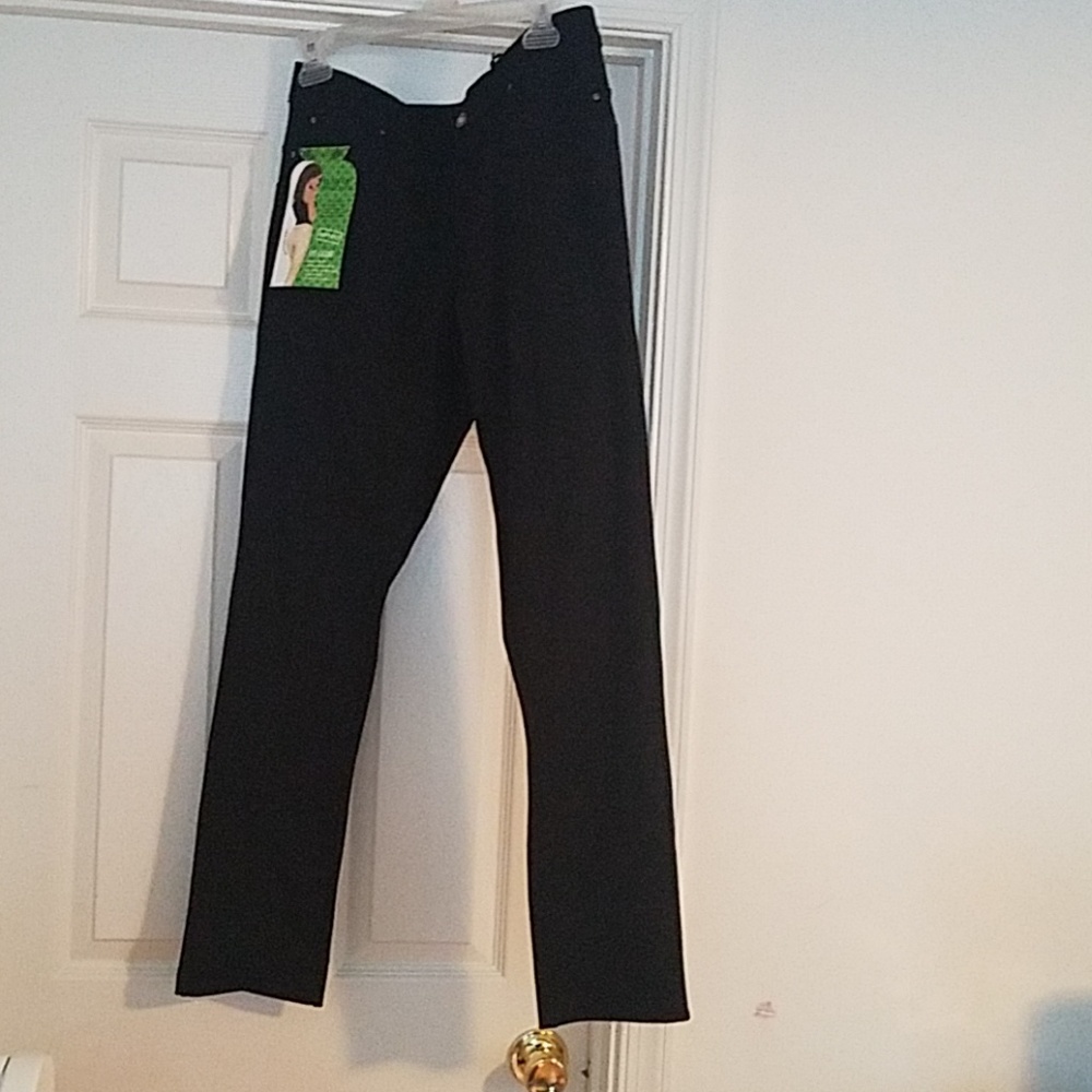 Size XL black ponte pants!
